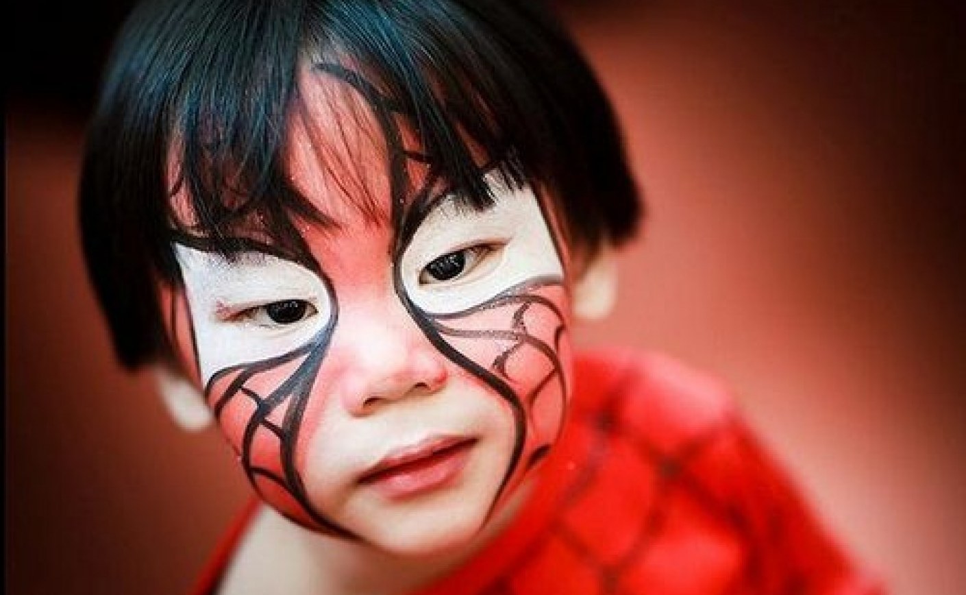 Trucco artistico: come scegliere tra colori ad acqua, cerone e aerografo