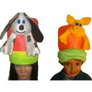 CAPPELLO CON MASCOTTA